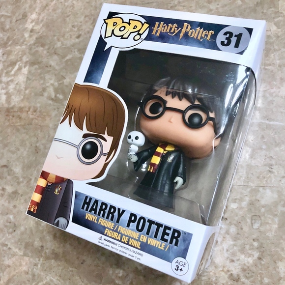 Funko Pop Harry Potter Holding Hedwig 